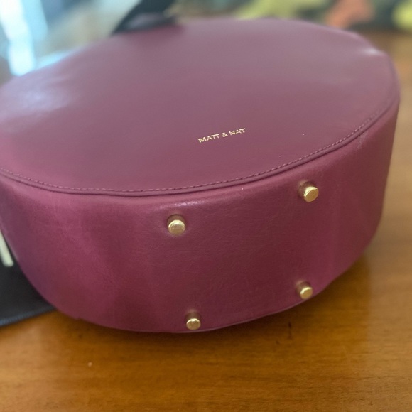 NWT MATT & NAT Kiara Vegan Leather Convertible Round Backpack $160 Retail Price - Picture 8 of 9